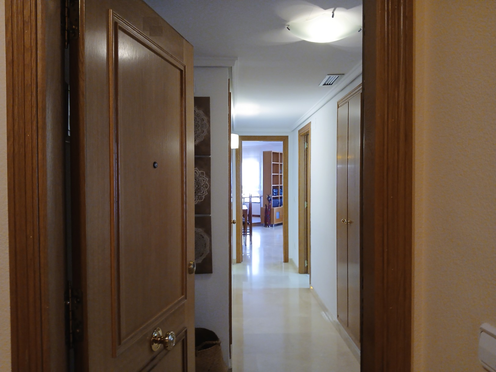 Appartement dans la zone de l'Avenida de Francia, Valence, avec garage et piscine.