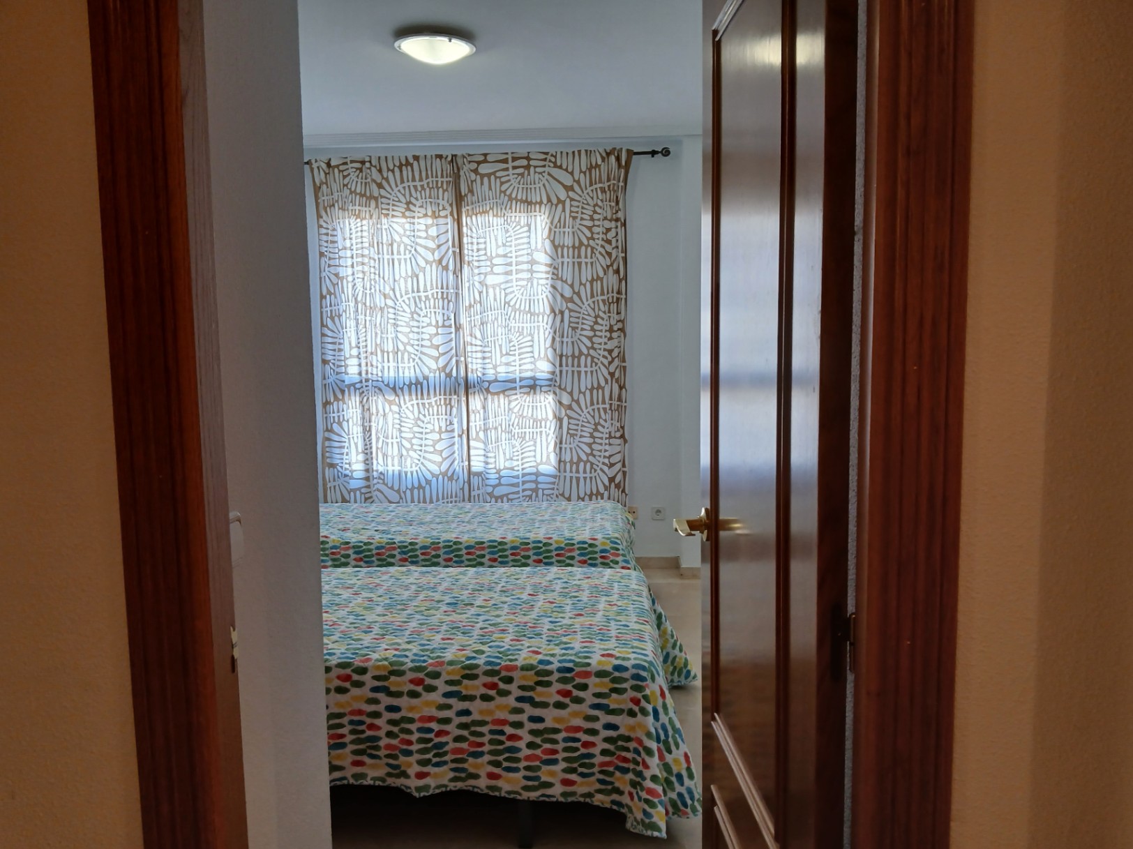 Appartement dans la zone de l'Avenida de Francia, Valence, avec garage et piscine.