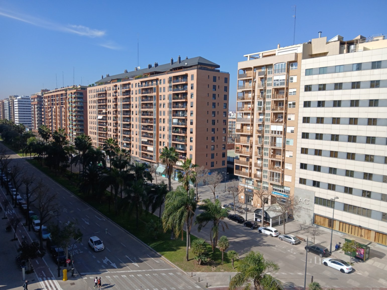 Appartement dans la zone de l'Avenida de Francia, Valence, avec garage et piscine.