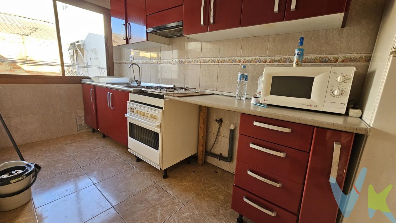 Apartment for sale with 3 bedrooms in Torrente, Valencia.