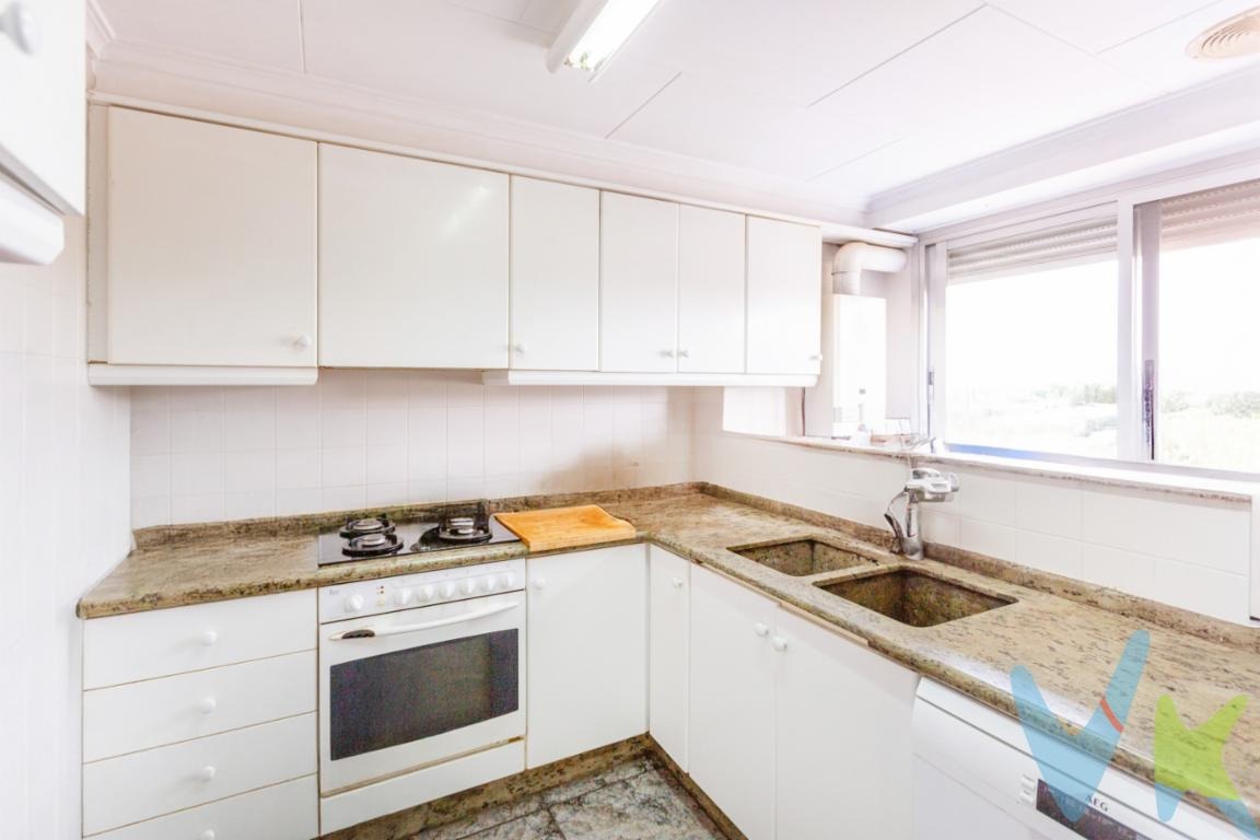 Wohnung zum Verkauf mit 4 Schlafzimmern in Benimámet, Valencia