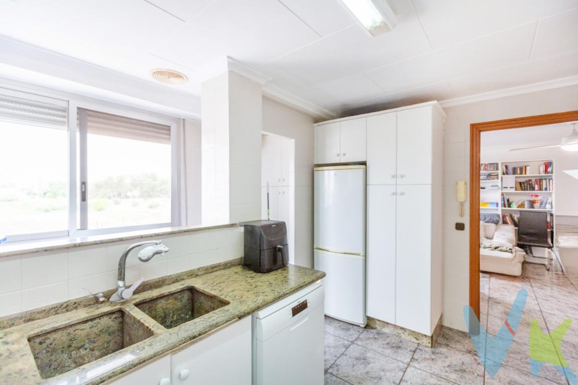 Wohnung zum Verkauf mit 4 Schlafzimmern in Benimámet, Valencia