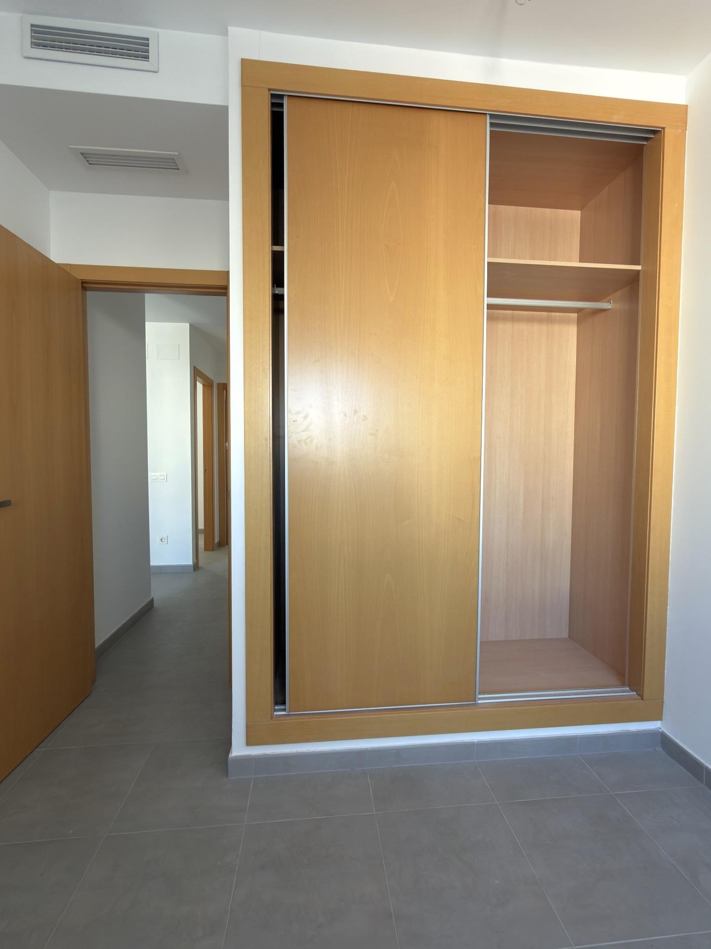 Maison à vendre de 3 chambres et 2 salles de bains à BÉTERA.
