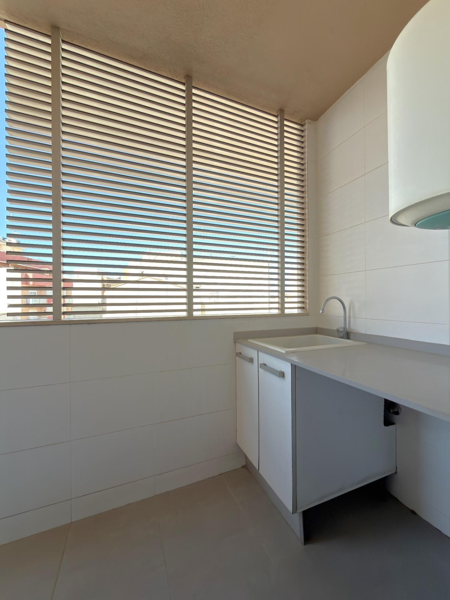 Maison à vendre de 3 chambres et 2 salles de bains à BÉTERA.