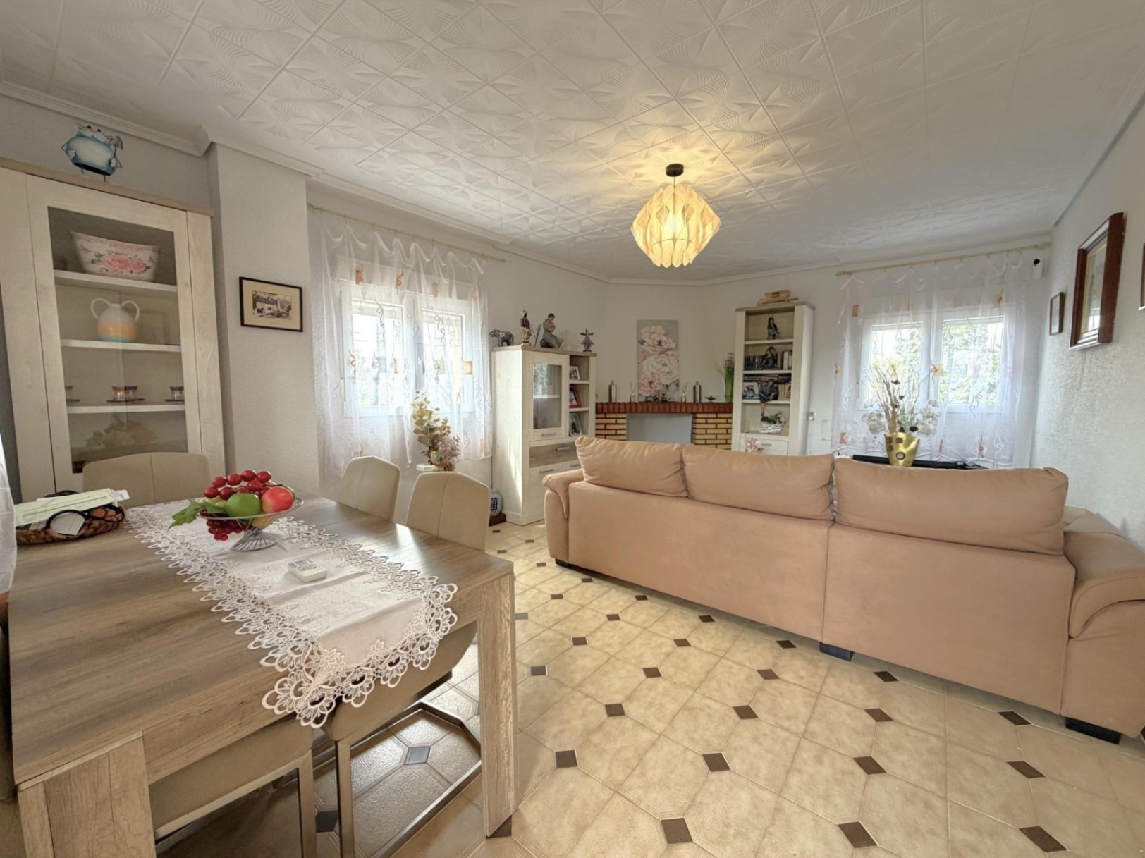 Chalet for sale with pool in Albalat dels Tarongers