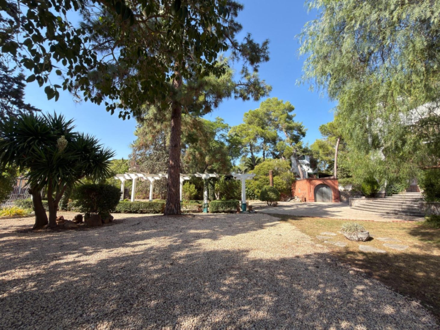Chalet for sale in Náquera, 9 bedrooms and a pool.