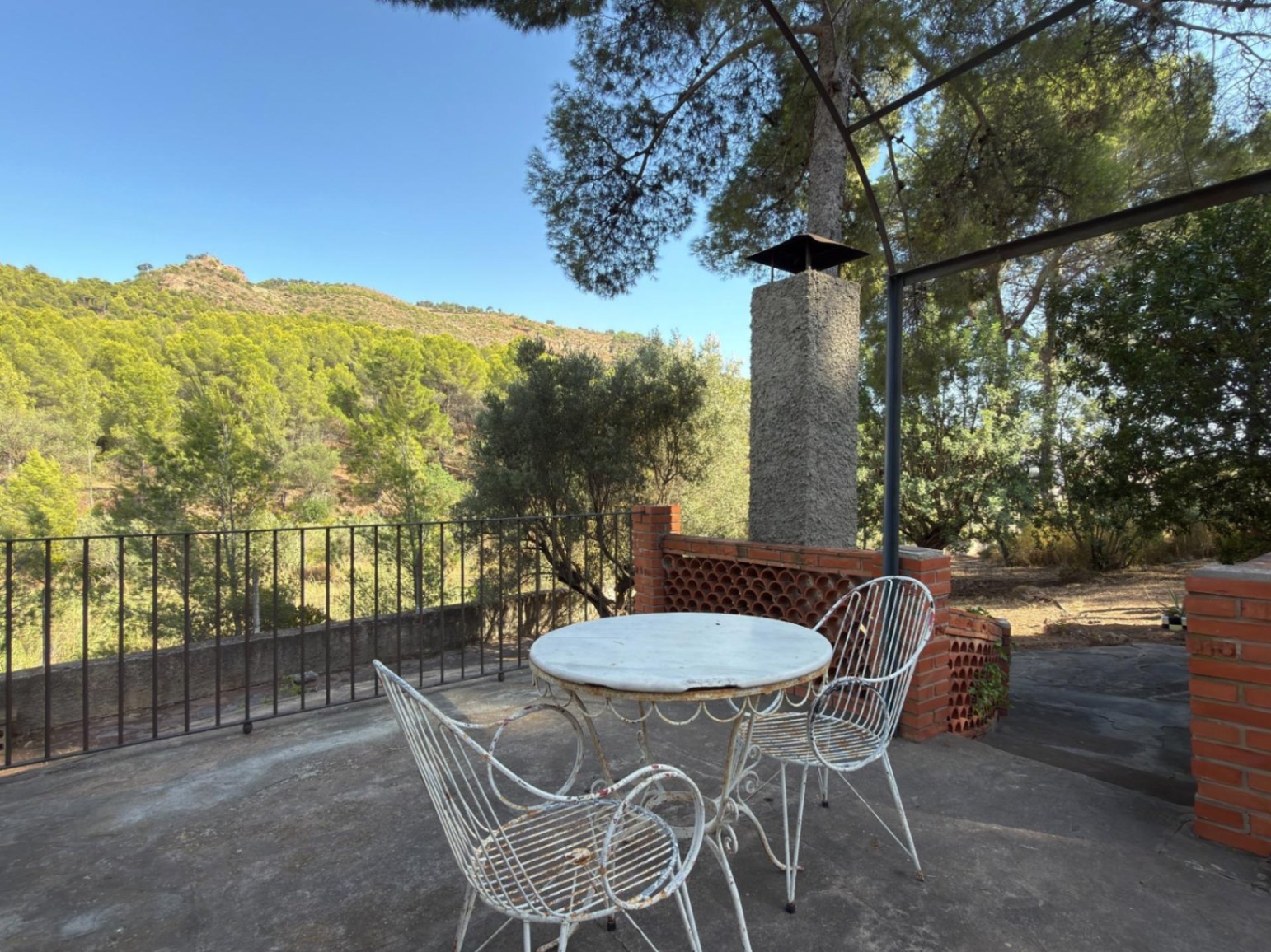 Chalet for sale in Náquera, 9 bedrooms and a pool.