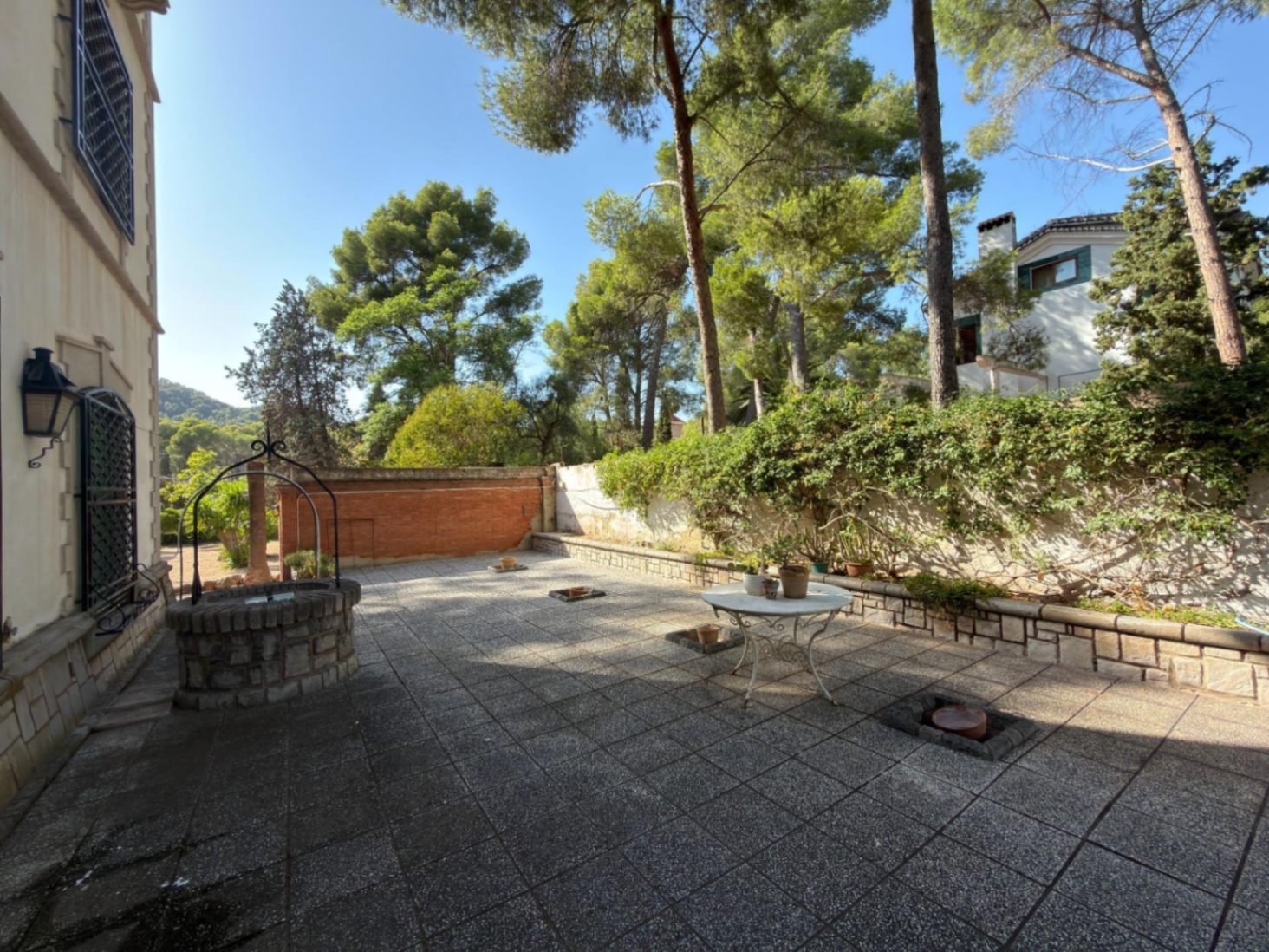 Chalet for sale in Náquera, 9 bedrooms and a pool.