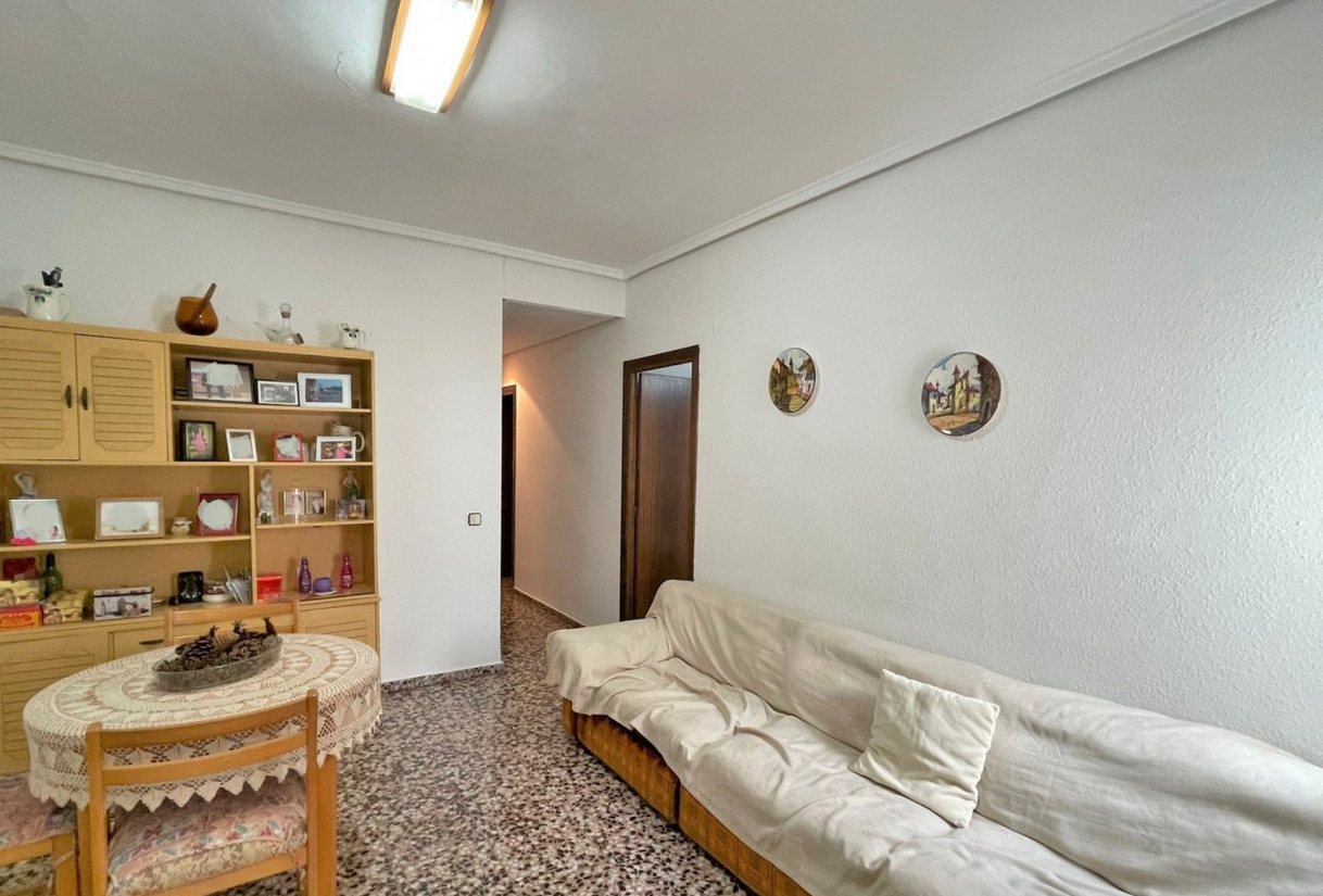 Sale of apartment in Serra, Valencia.