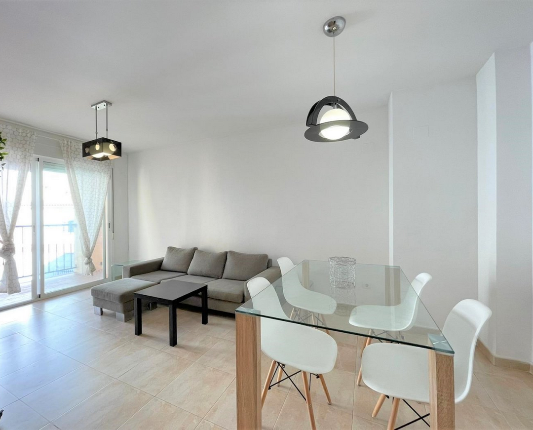 Sale of pre-owned duplex penthouse with garage in Náquera, Valencia.